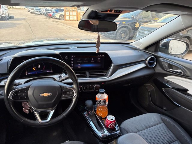 Used 2024 Chevrolet Trax LT w/ Driver Confidence Package FWD image 20