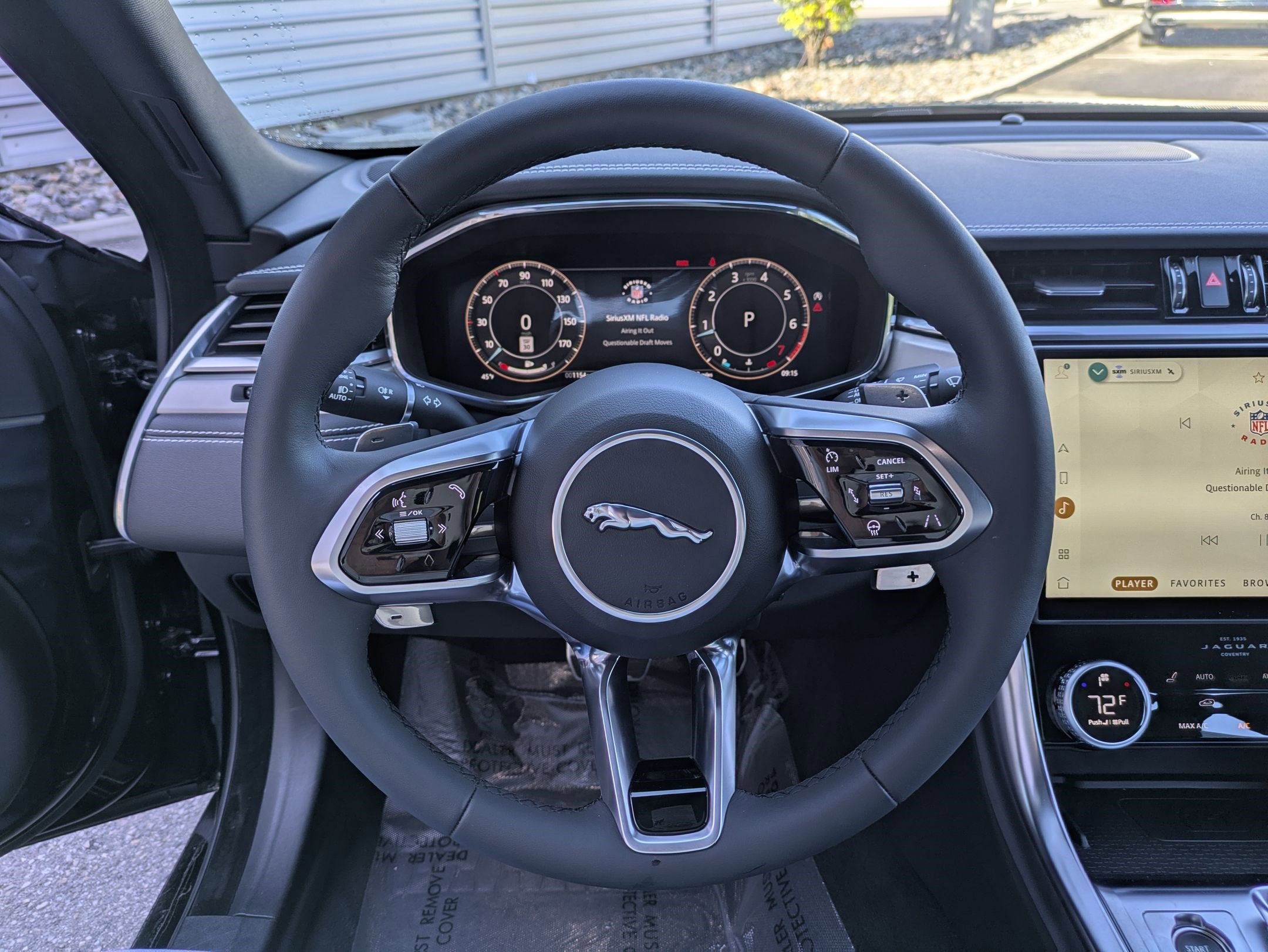 Used 2024 Jaguar XF R-Dynamic SE AWD/4WD image 19