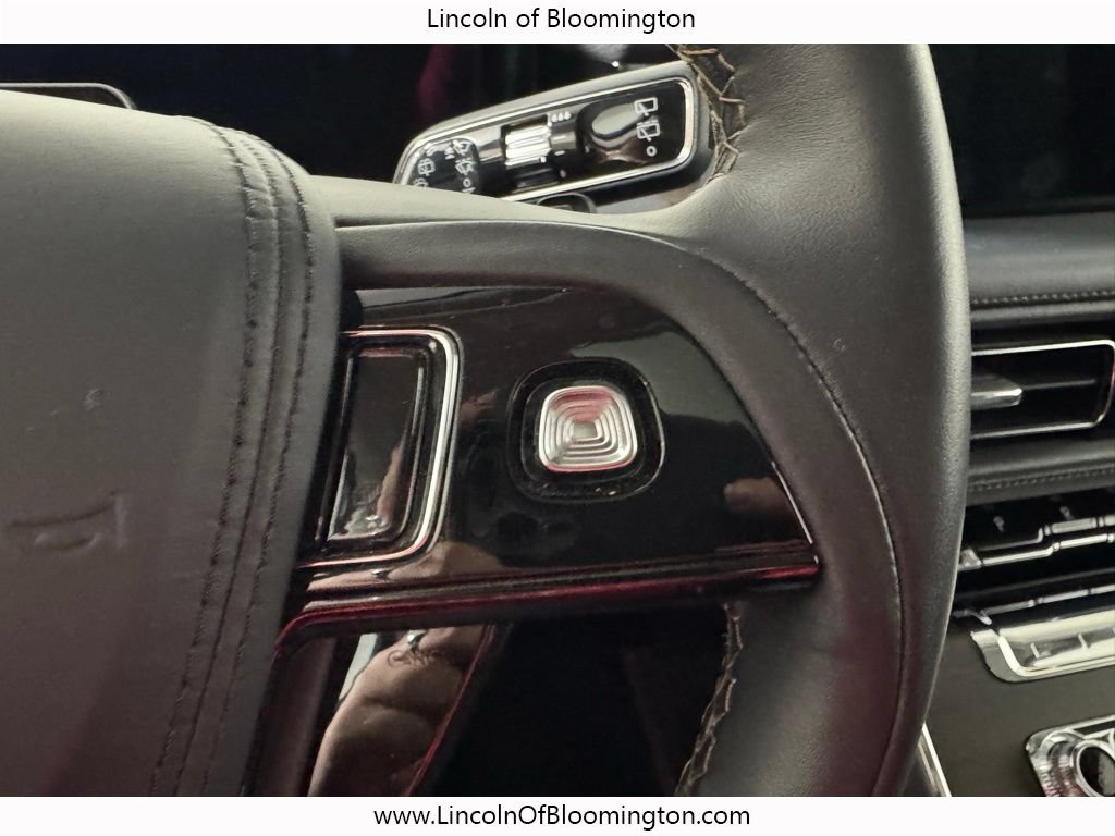 Certified 2025 Lincoln Aviator Reserve w/ Illumination Package AWD/4WD image 45