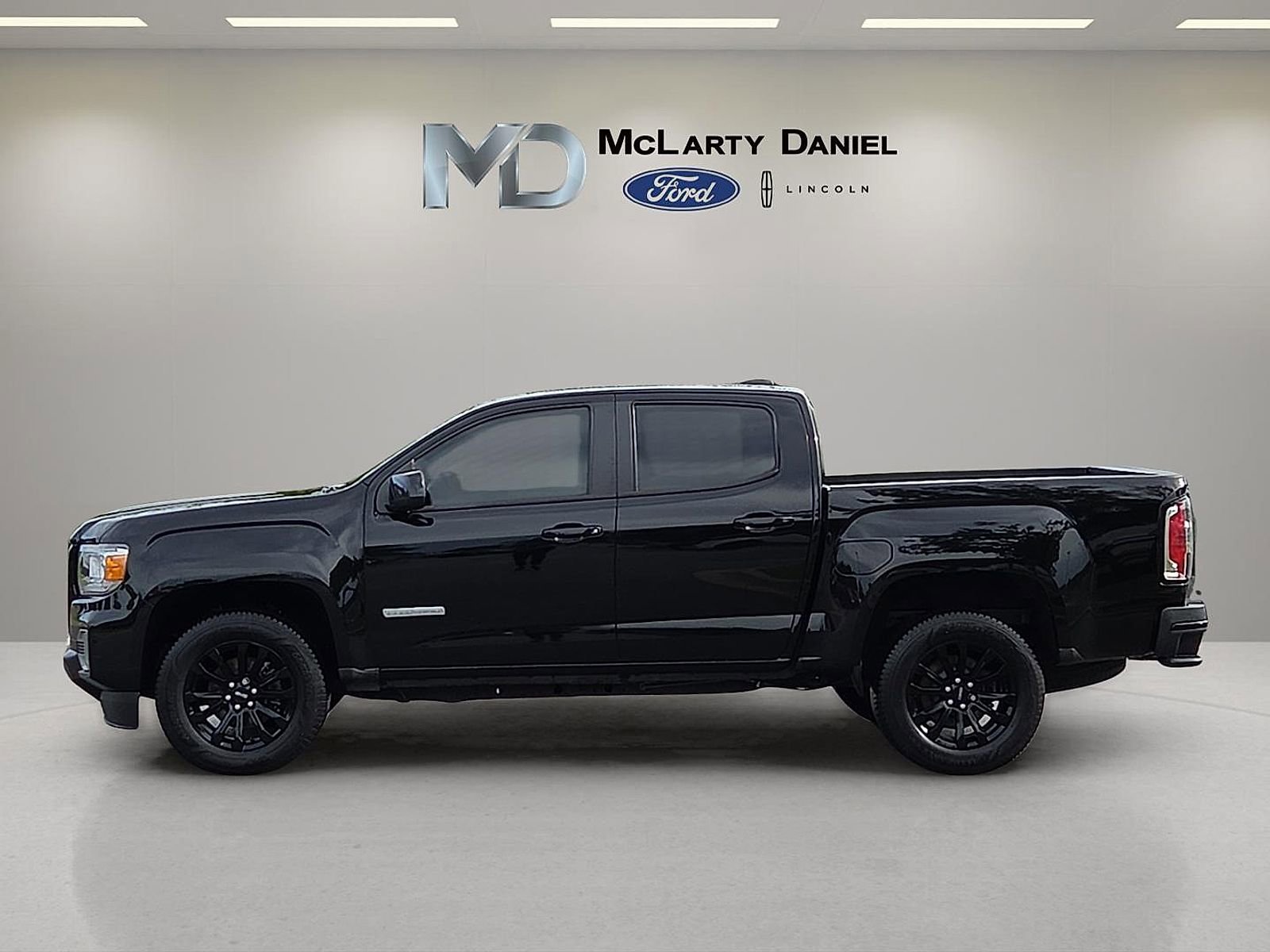 Used 2021 GMC Canyon Elevation w/ Driver Alert Package RWD image 3