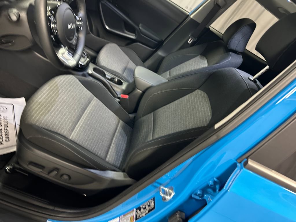 Used 2024 Kia Soul EX image 10