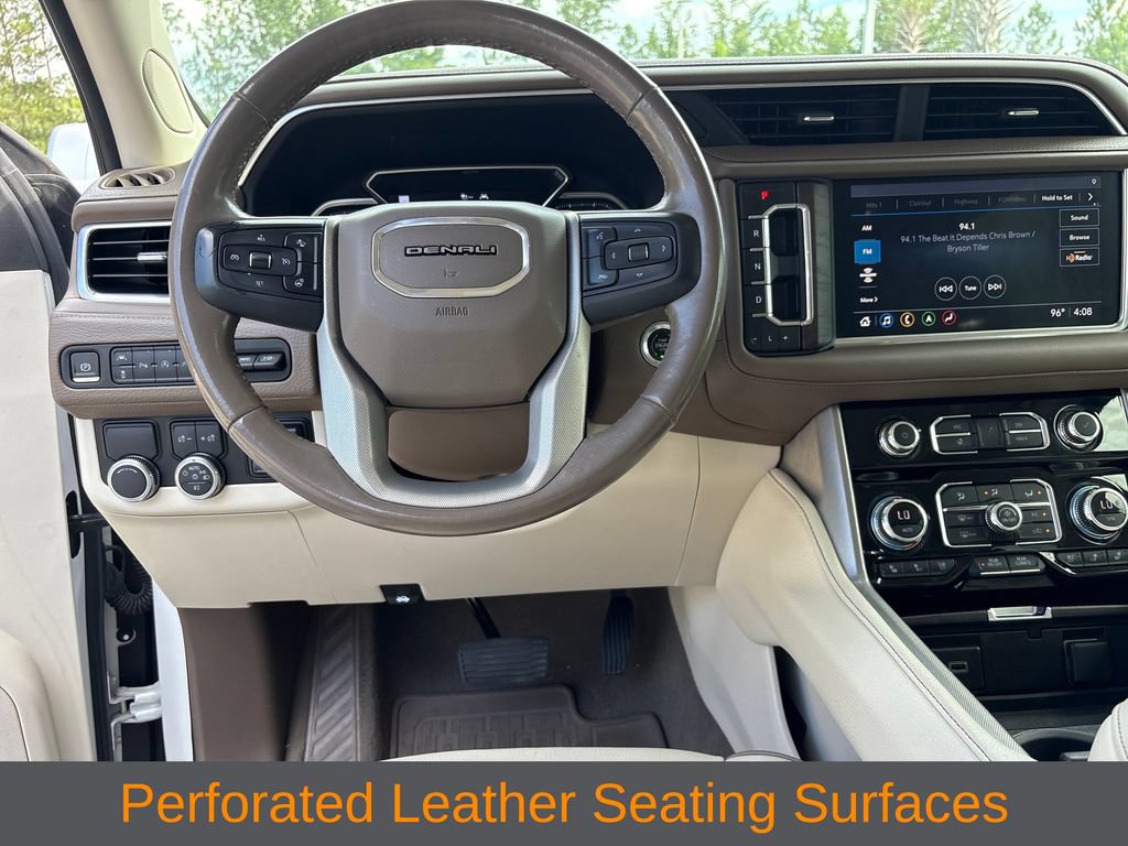 Used 2021 GMC Yukon XL Denali w/ Denali Premium Package RWD image 13