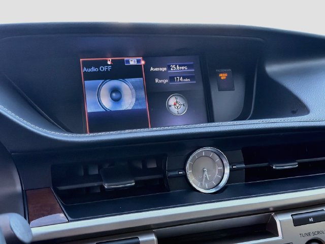 Used 2016 Lexus ES 350 w/ Luxury Package w/Wood Trim FWD image 30
