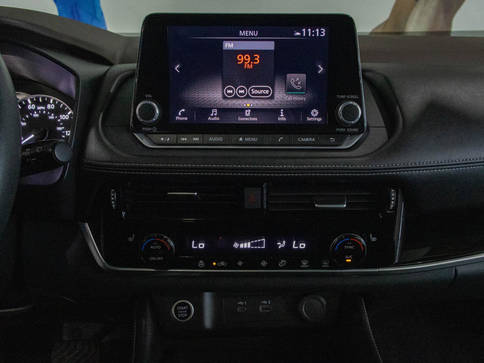 Used 2023 Nissan Rogue SL image 4