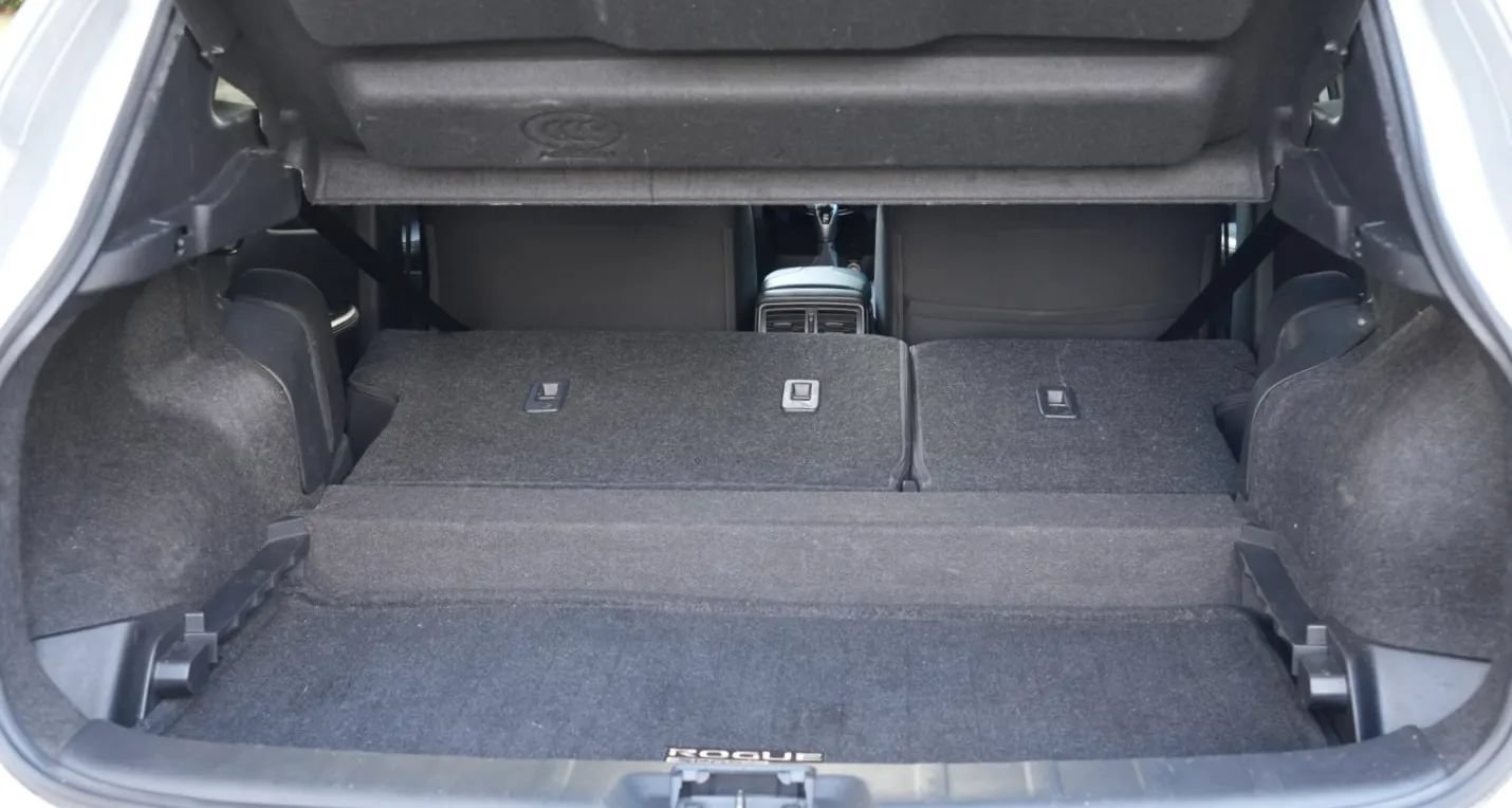 Used 2020 Nissan Rogue Sport S FWD image 17