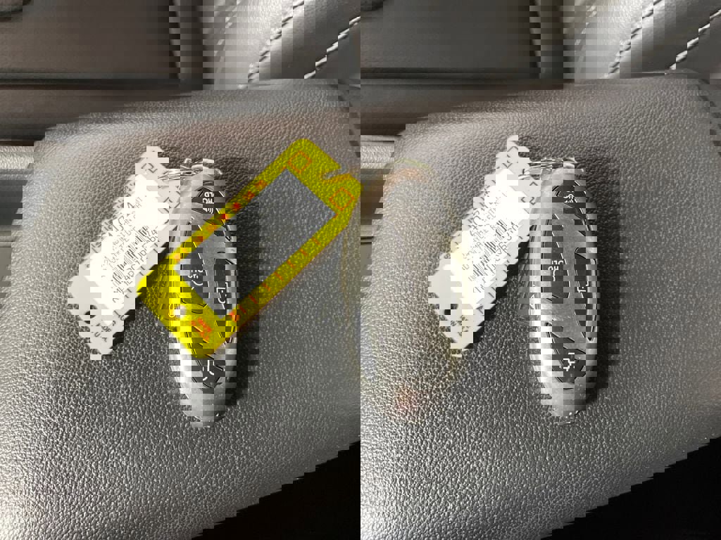 Certified 2024 Hyundai Elantra Limited image 26