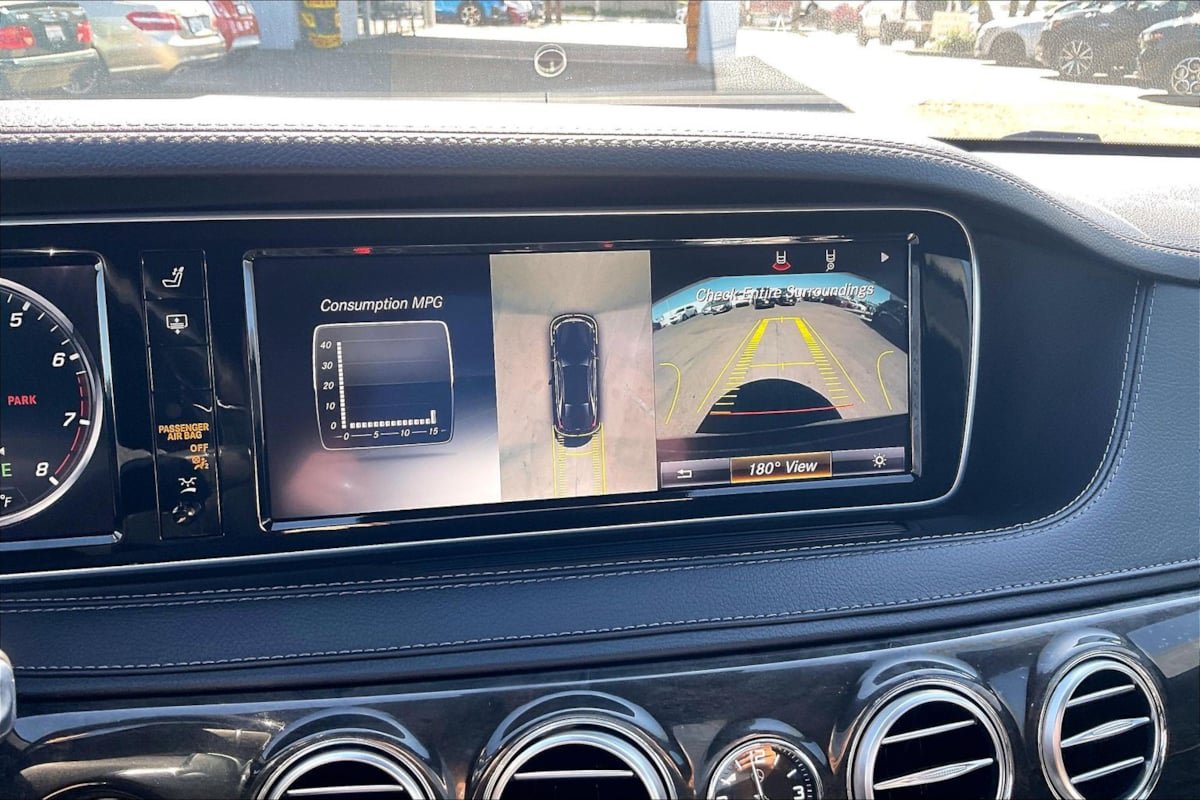 Used 2015 Mercedes-Benz S 550 Sedan image 19