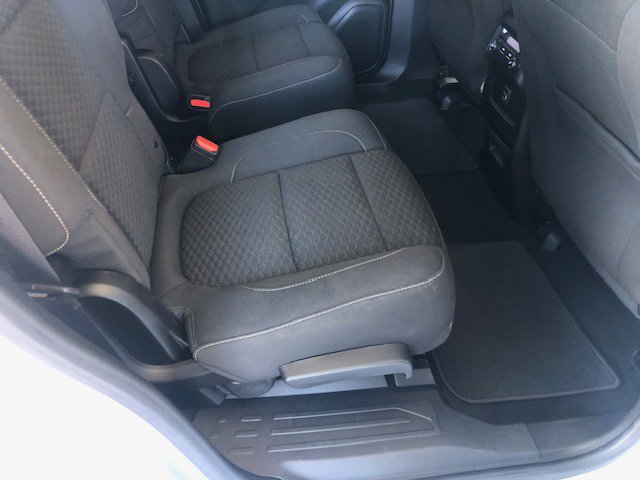 Used 2018 GMC Acadia SLE image 24