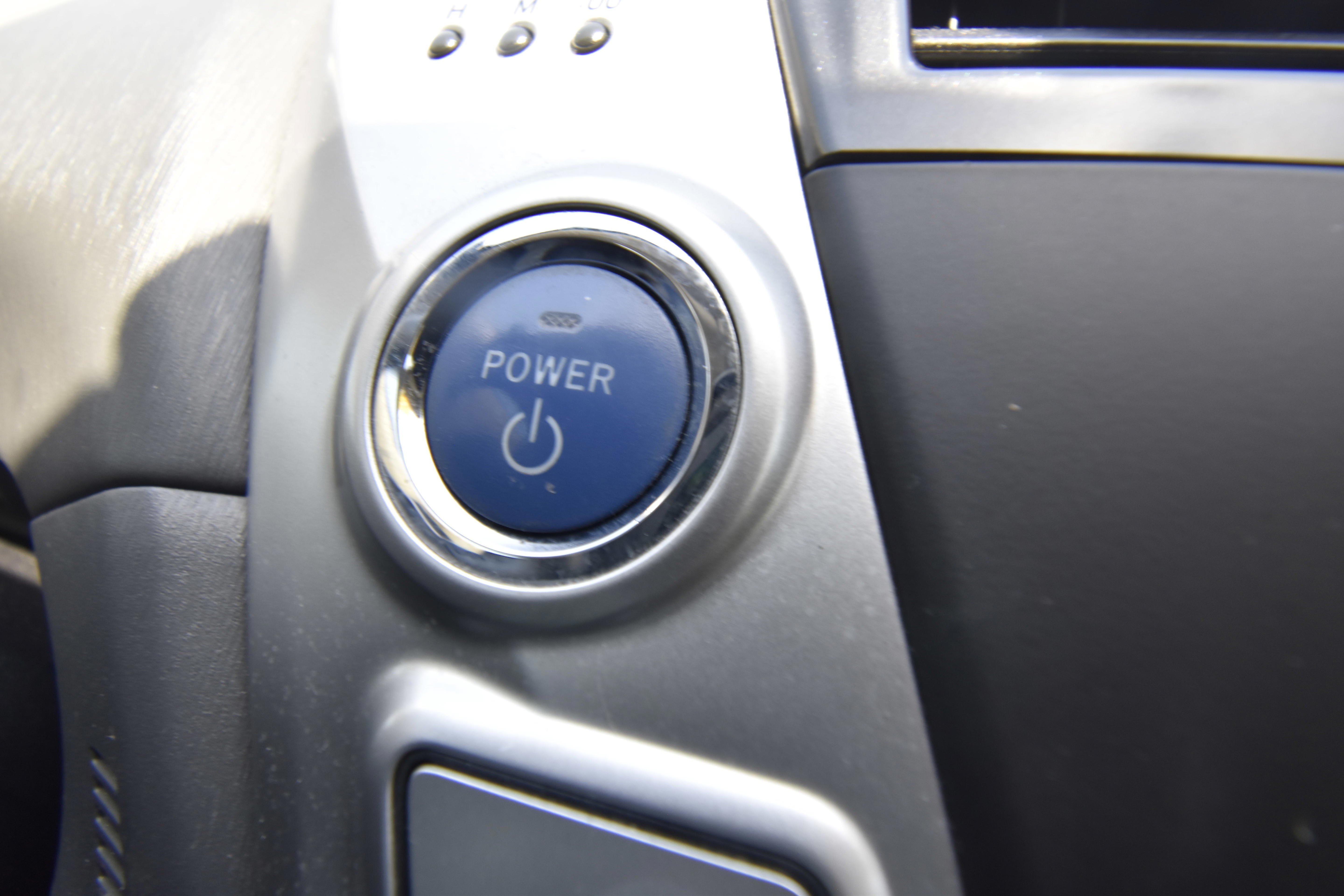 Used 2013 Toyota Prius V Five FWD image 14