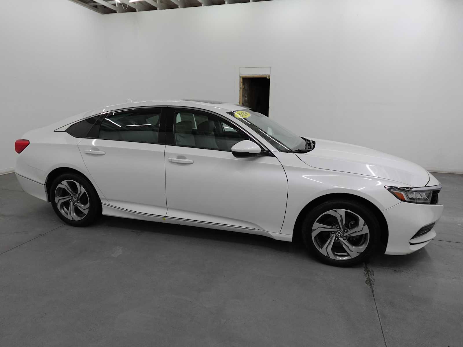 Certified 2019 Honda Accord EX-L image 4