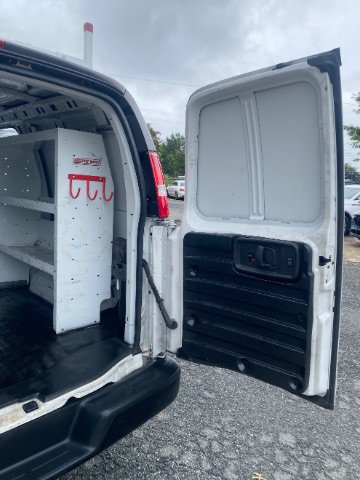 Used 2023 Chevrolet Express 2500 RWD image 11