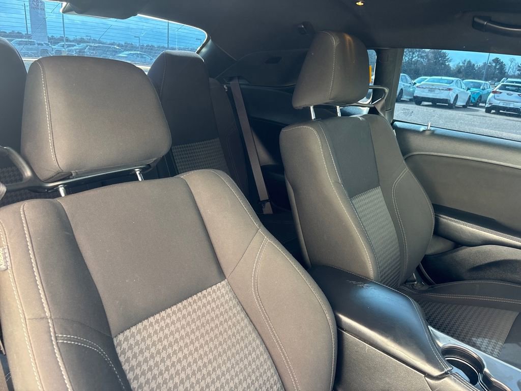 Used 2020 Dodge Challenger SXT image 22