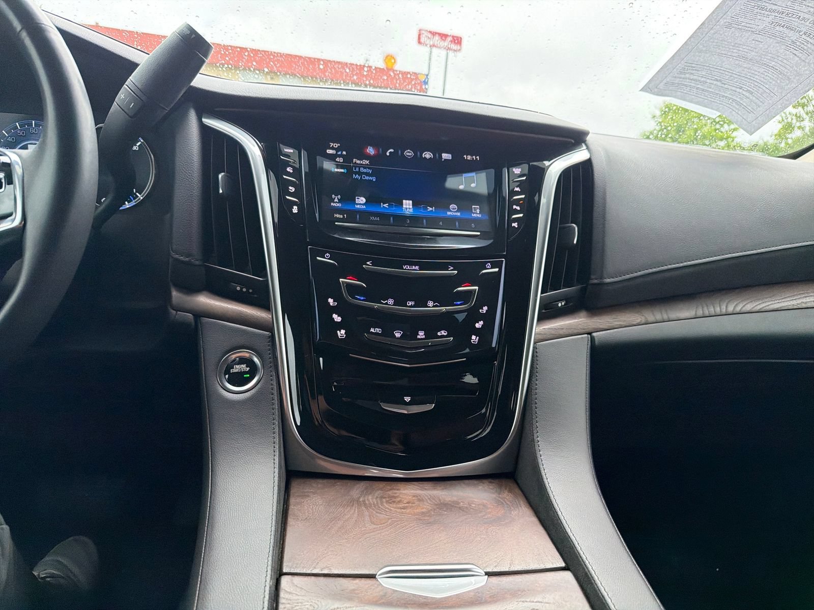 Used 2020 Cadillac Escalade Luxury w/ LPO, Radiant Package AWD/4WD image 22