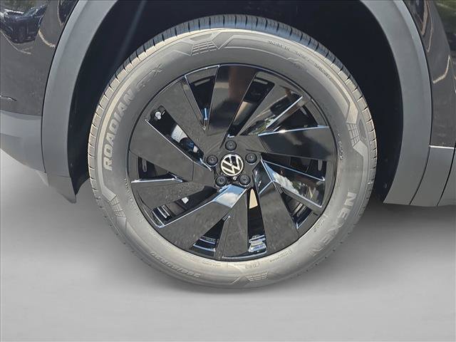 New 2026 Volkswagen Atlas SE FWD image 13