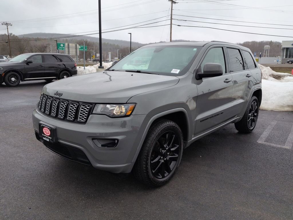 Used 2022 Jeep Grand Cherokee Laredo X AWD/4WD image 8