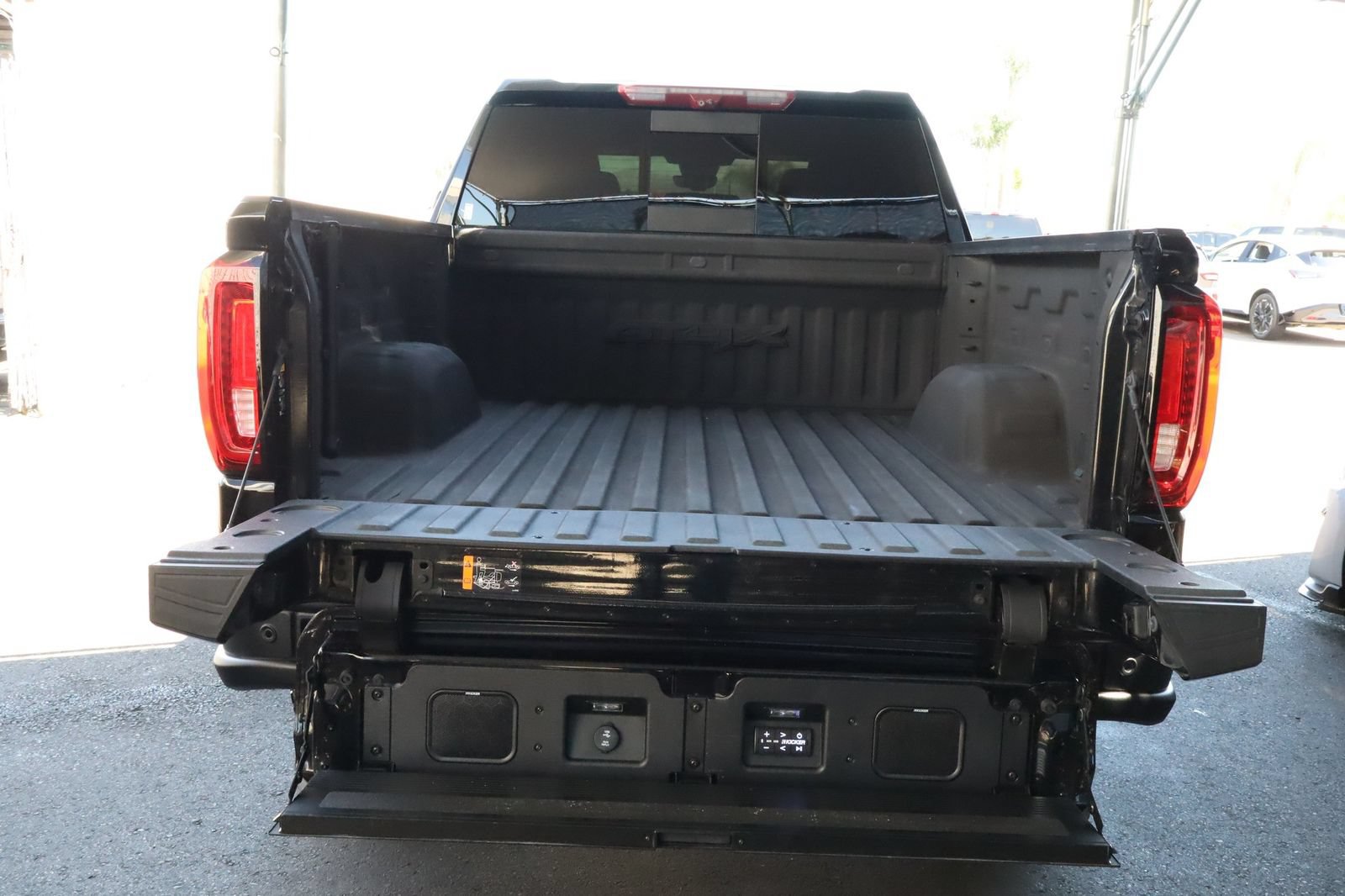 Used 2024 GMC Sierra 1500 AT4X w/ AT4X AEV Edition AWD/4WD image 39