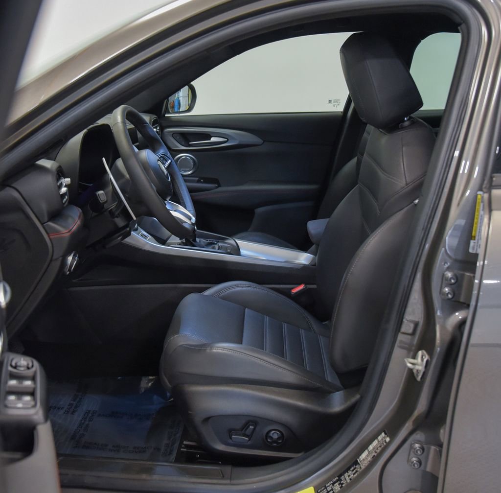 Used 2024 Dodge Hornet R/T Plus AWD/4WD image 14