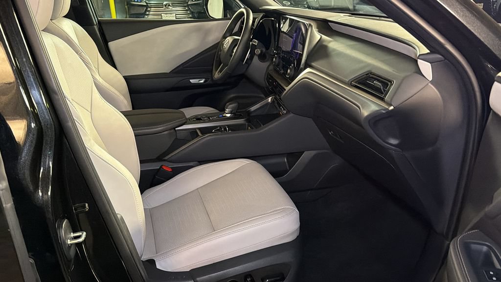 Certified 2025 Lexus TX 350 AWD w/ Technology Package image 9