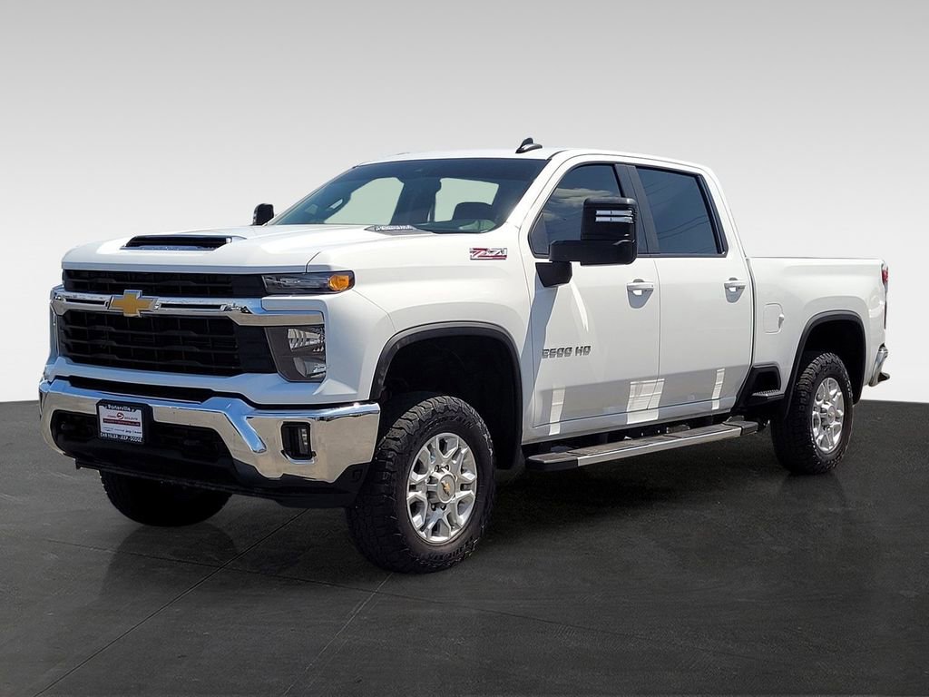 Used 2024 Chevrolet Silverado 2500 LT AWD/4WD image 8