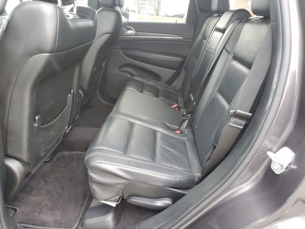 Used 2017 Jeep Grand Cherokee Limited image 25