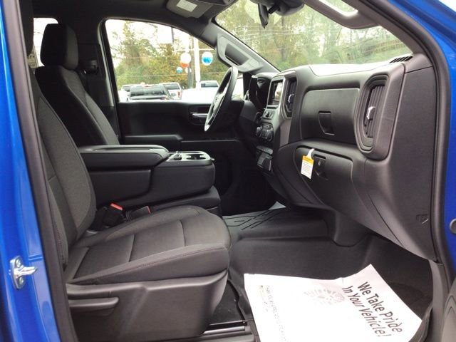 New 2026 Chevrolet Silverado 1500 Custom w/ Turbomax Blackout Package image 23
