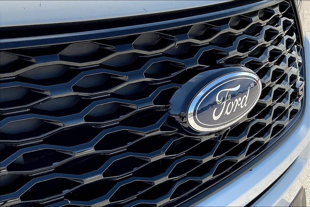 Used 2021 Ford Explorer ST w/ ST Street Pack AWD/4WD image 30