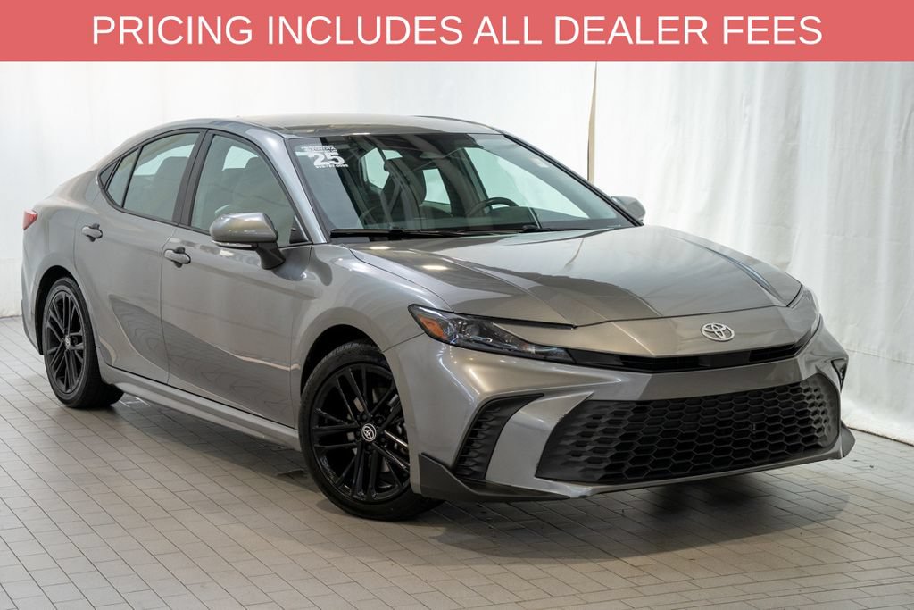 Used 2025 Toyota Camry SE