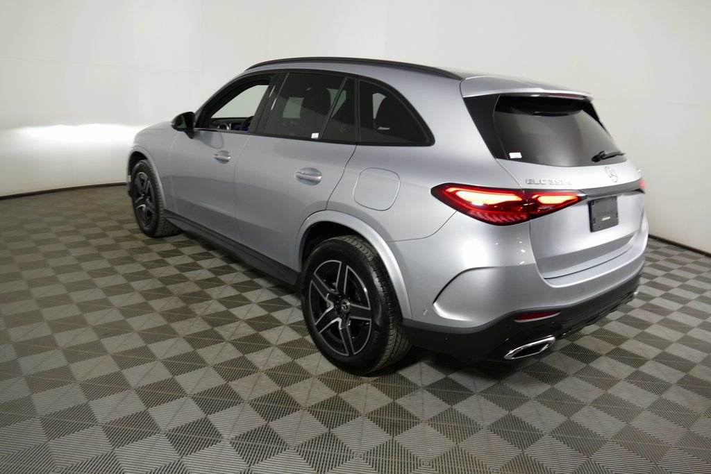 Used 2025 Mercedes-Benz GLC 350e 4MATIC w/ AMG Line image 5