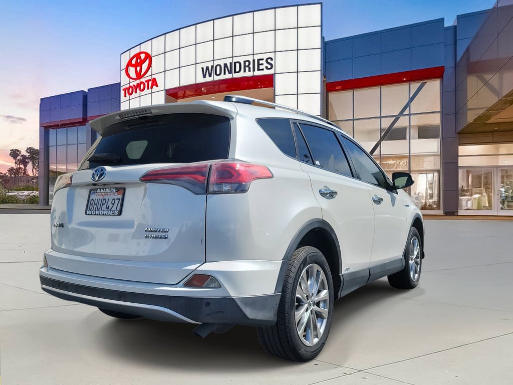 Used 2016 Toyota RAV4 Limited w/ Advanced Technology Package image 4