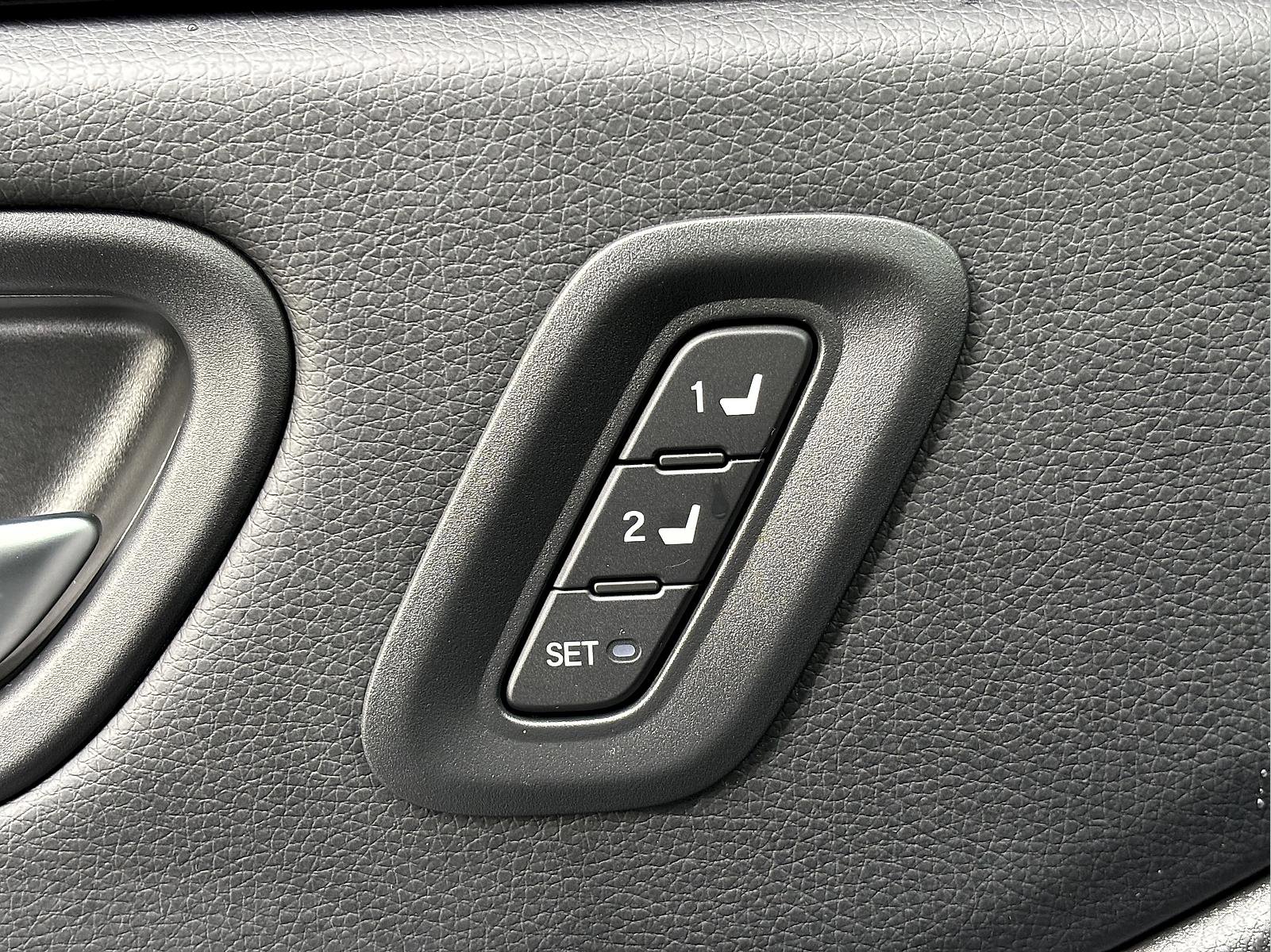 Certified 2025 Honda Pilot EX-L image 18