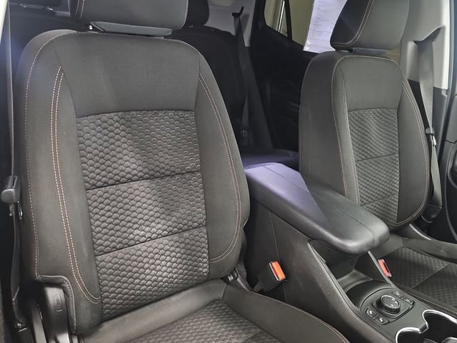 Used 2018 GMC Terrain SLE w/ Driver Convenience Package AWD/4WD image 30