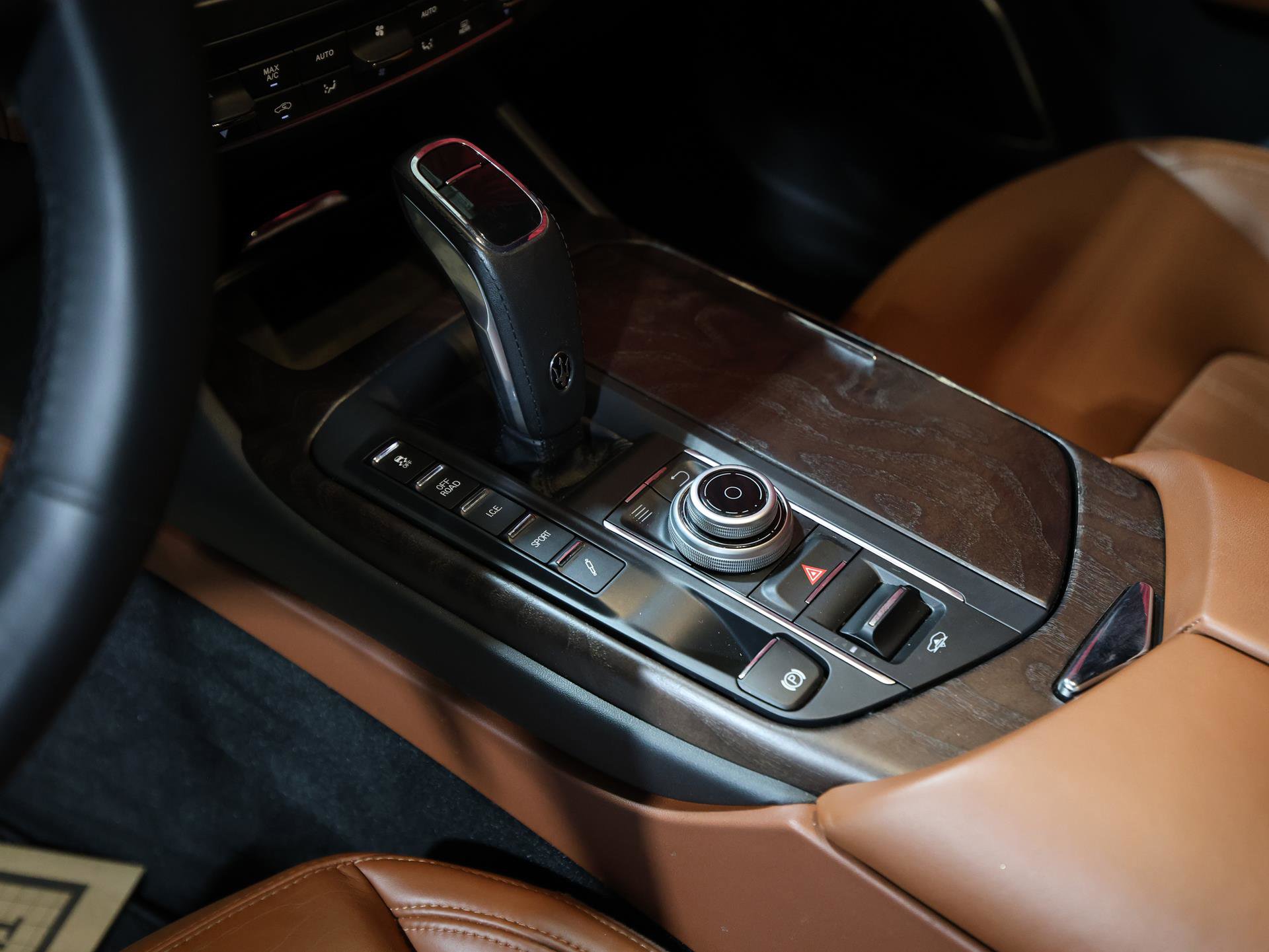 Used 2020 Maserati Levante S GranLusso image 24