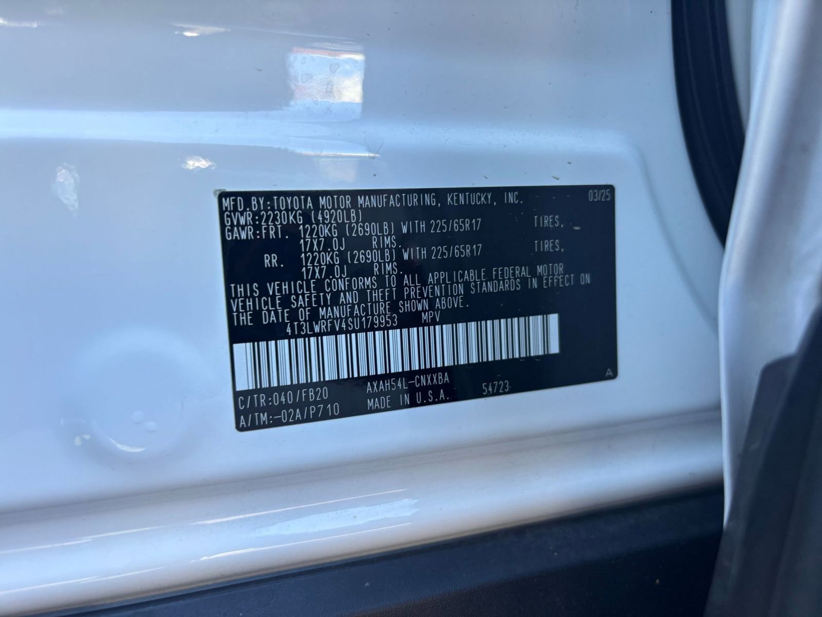 Used 2025 Toyota RAV4 LE image 28