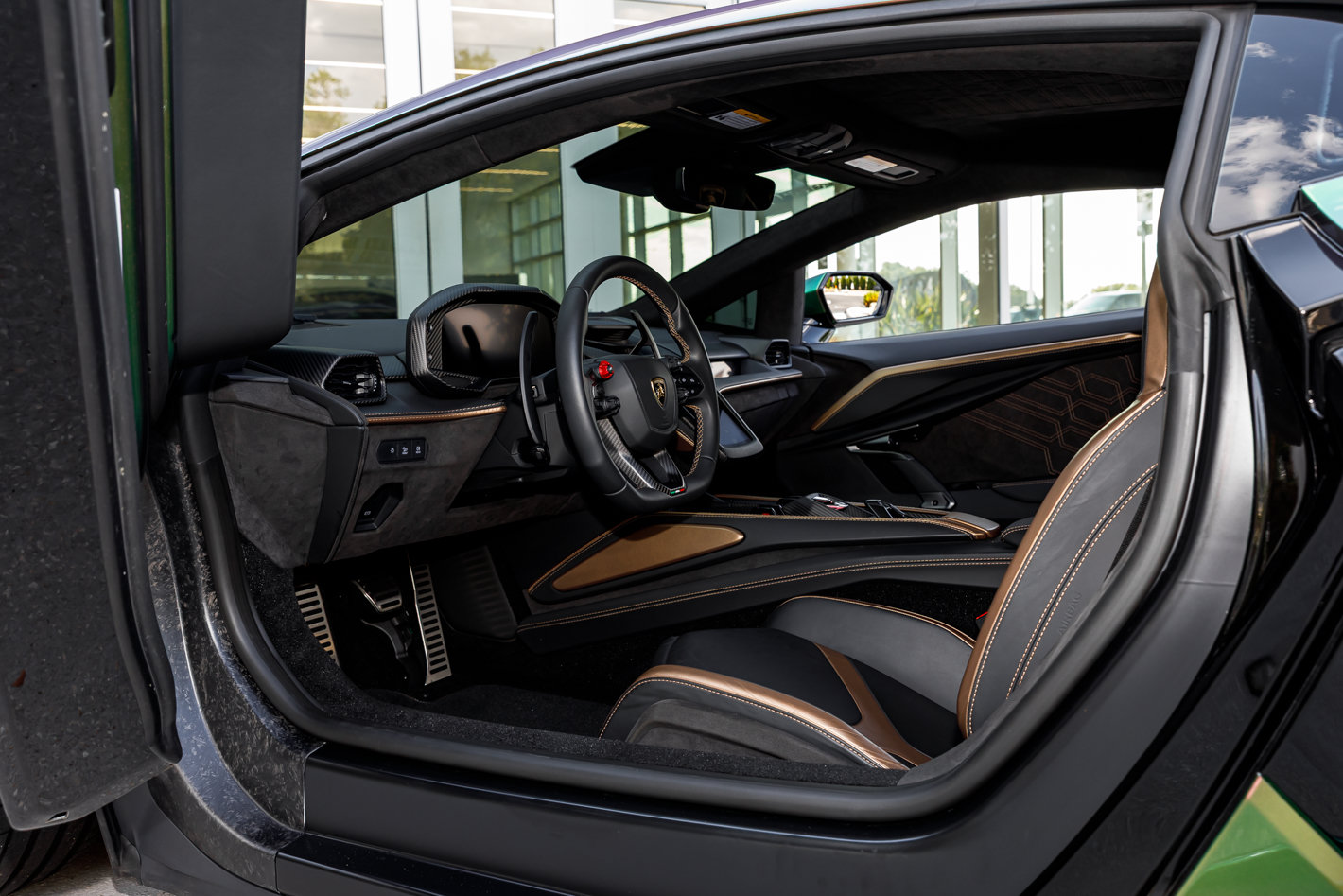 Used 2024 Lamborghini Revuelto AWD/4WD image 56