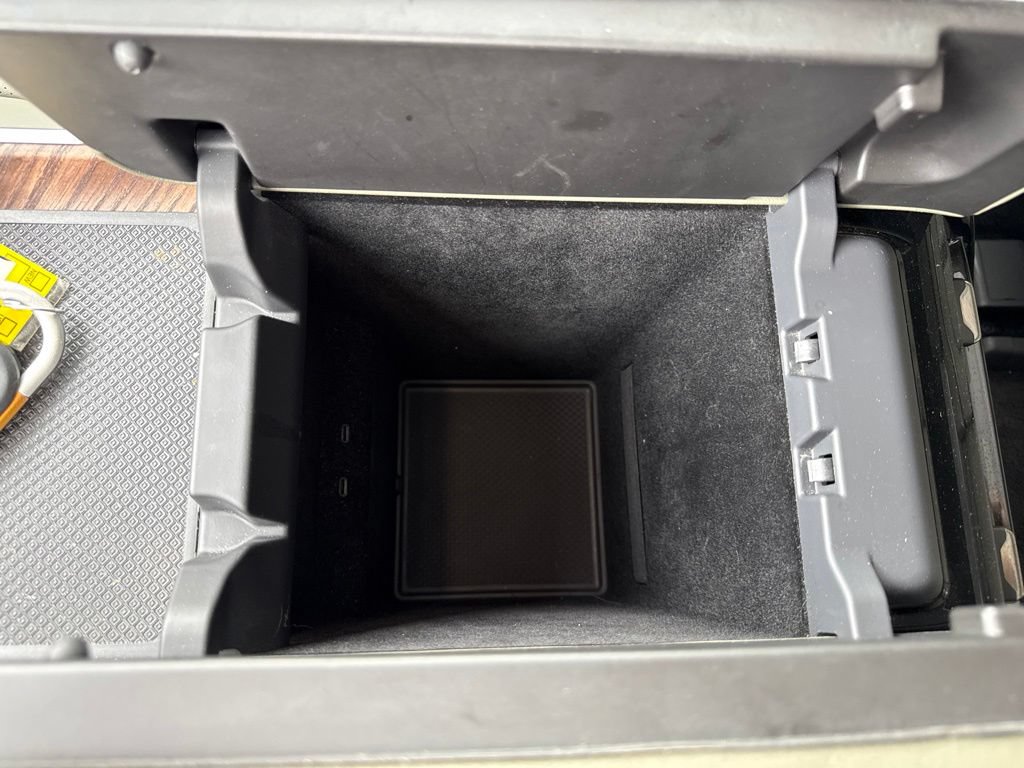 Used 2023 Rivian R1S Launch Edition AWD/4WD image 14
