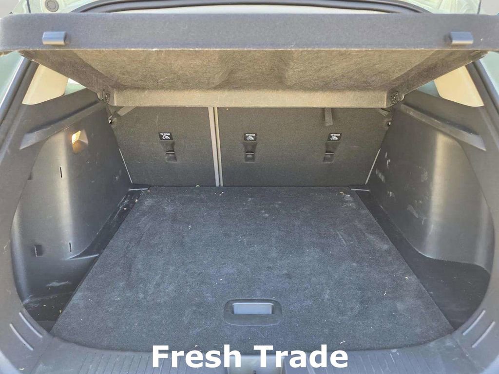 Used 2025 Chevrolet Trax ACTIV w/ Driver Confidence Package image 8