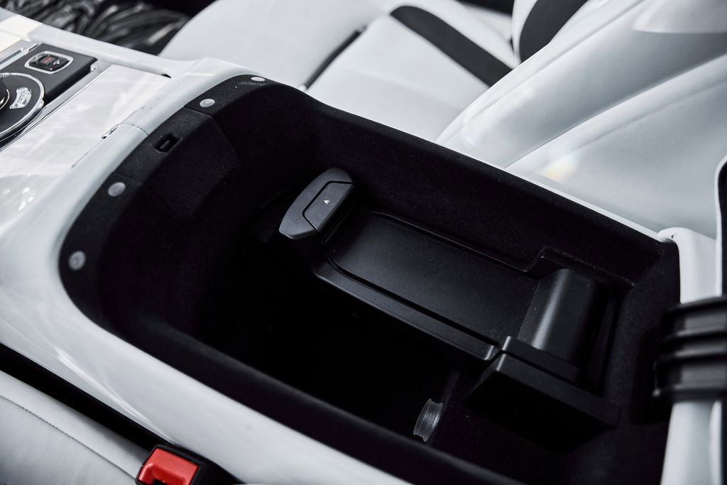 Used 2019 Rolls-Royce Wraith RWD image 56