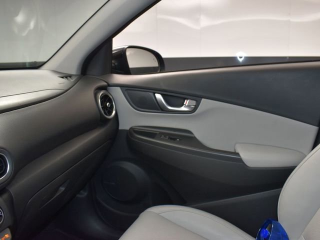 Used 2022 Hyundai Kona Limited image 22