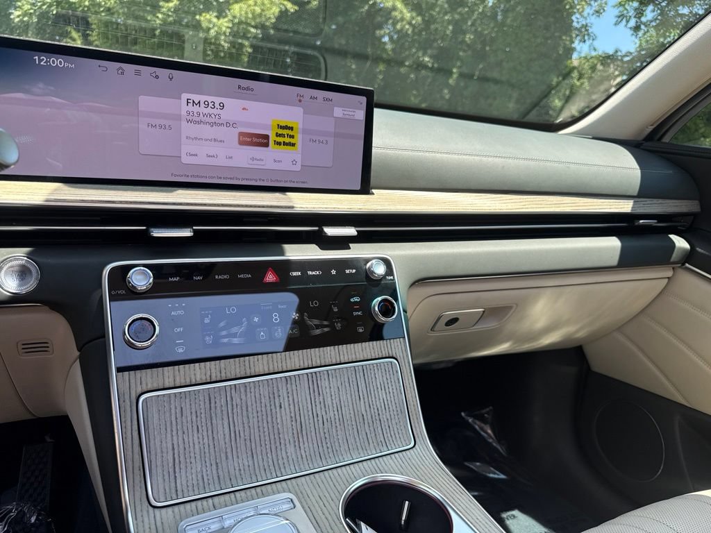 Certified 2025 Genesis GV80 2.5T Advanced AWD/4WD image 19