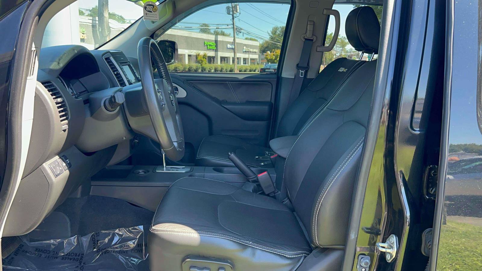 Used 2020 Nissan Frontier PRO-4X AWD/4WD image 16