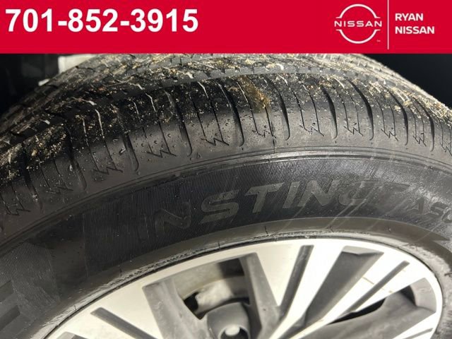 Certified 2023 Nissan Rogue SV image 13