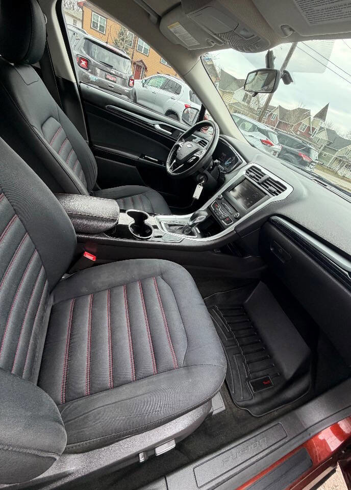 Used 2016 Ford Fusion SE image 36