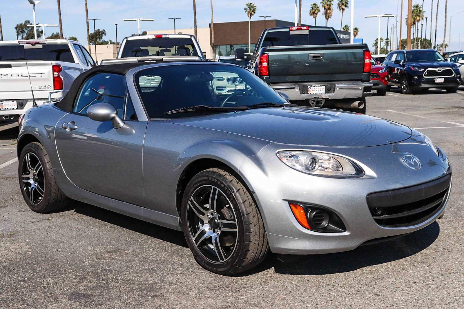 Used 2010 MAZDA MX-5 Miata Sport image 3