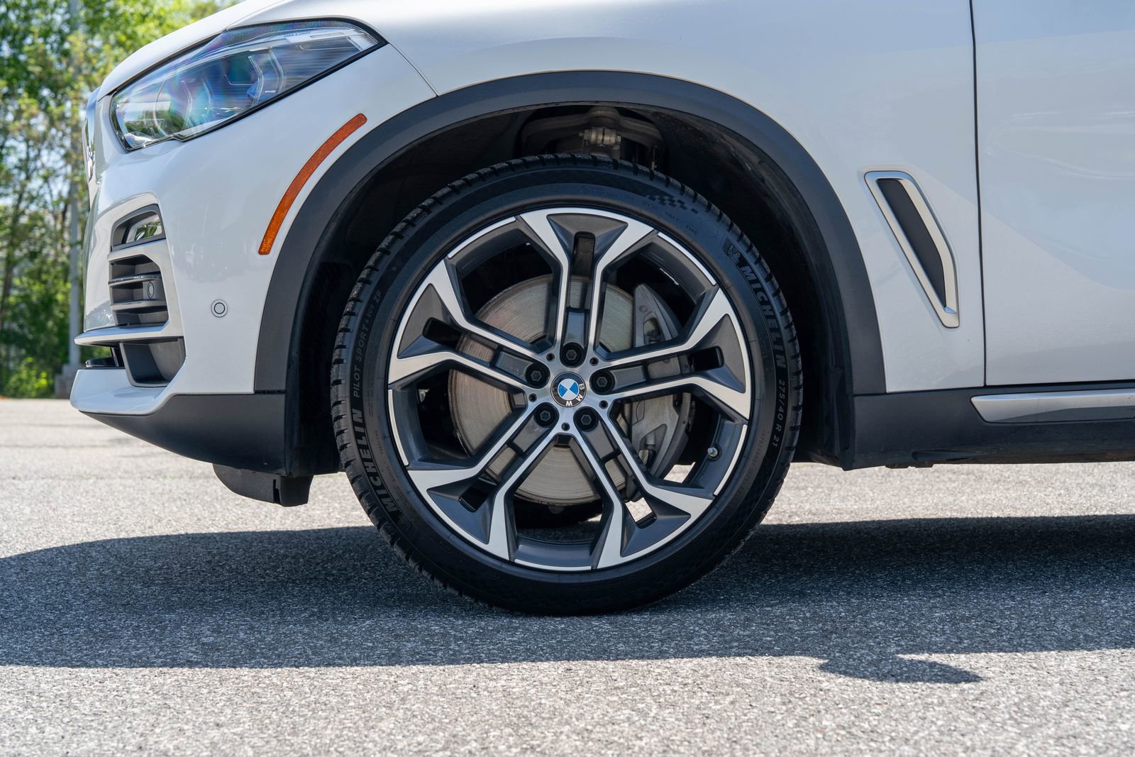 Used 2020 BMW X5 xDrive50i w/ Executive Package AWD/4WD image 9