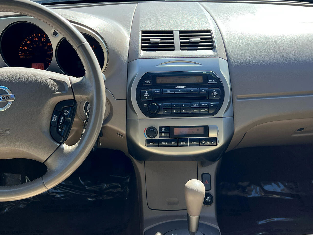 Used 2003 Nissan Altima 3.5 SE image 48