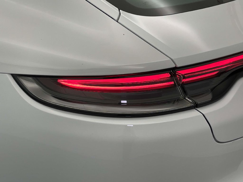 Certified 2023 Porsche Panamera 4 Platinum Edition AWD/4WD image 16