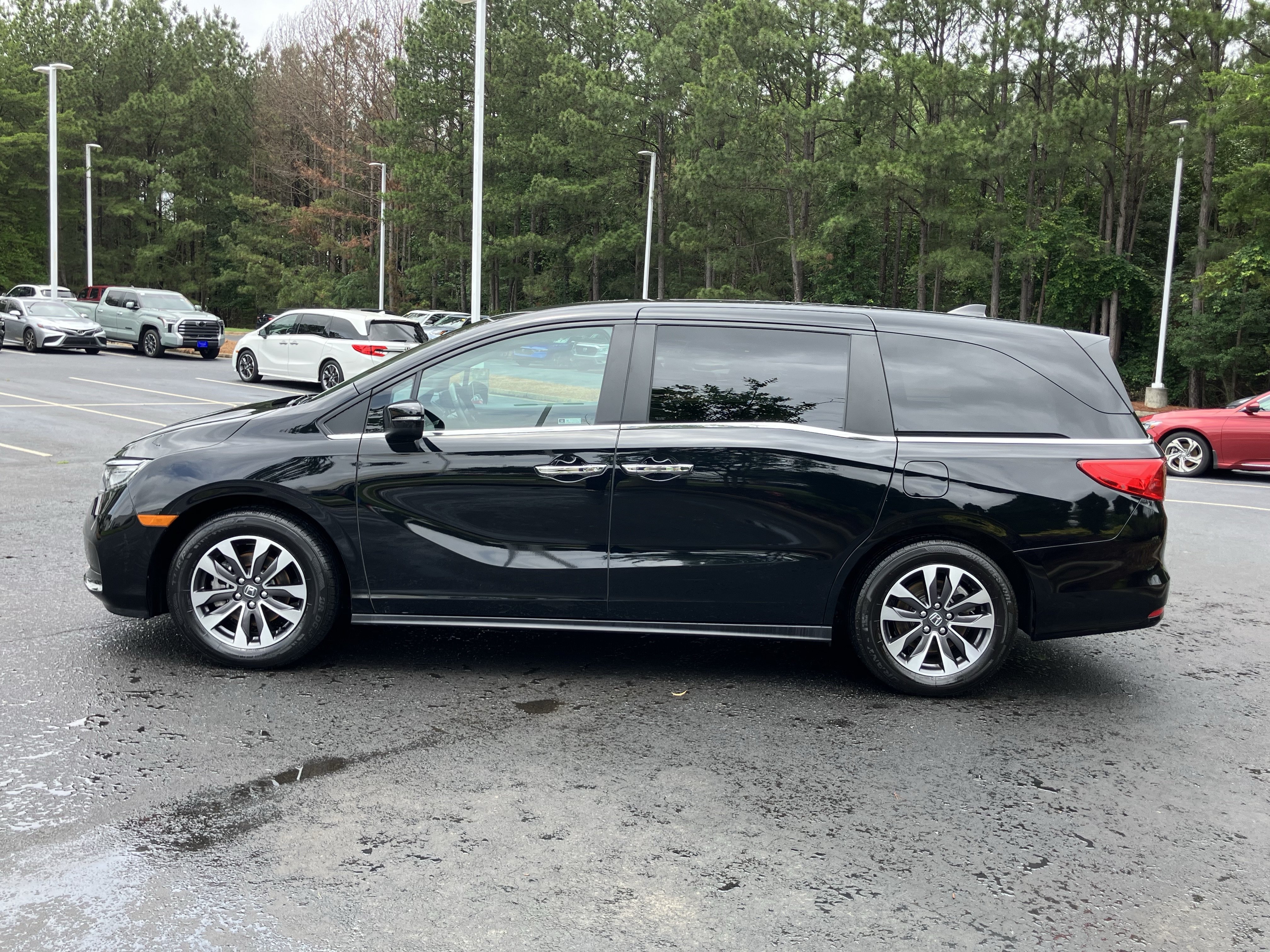 Certified 2024 Honda Odyssey EX-L image 7