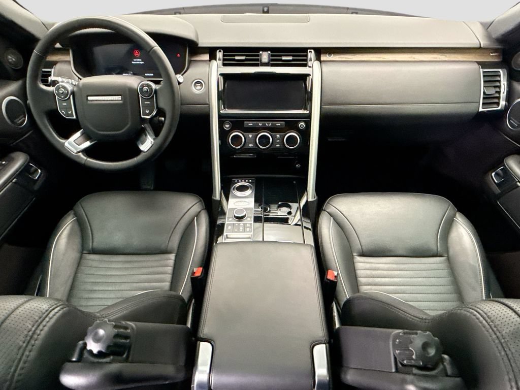 Used 2018 Land Rover Discovery HSE Luxury AWD/4WD image 13