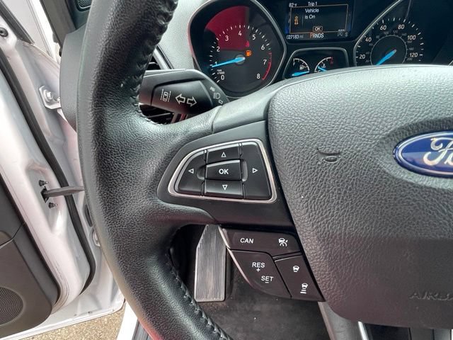 Used 2019 Ford Escape Titanium FWD image 16
