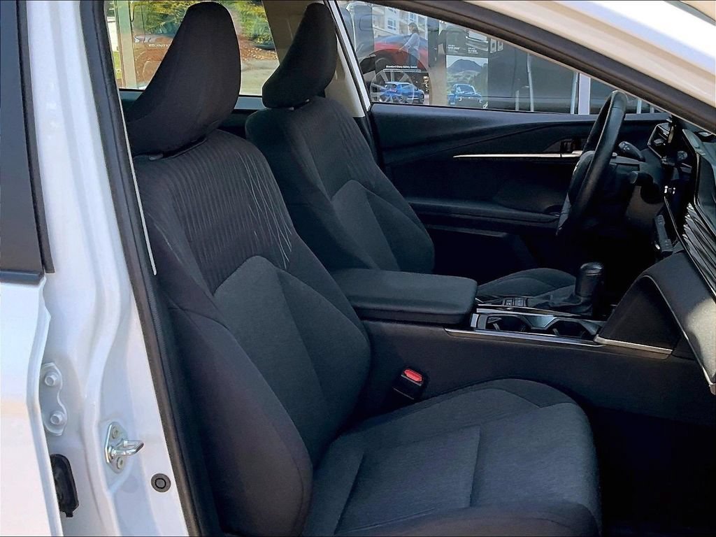 Used 2025 Toyota Camry LE w/ Convenience Package AWD/4WD image 11